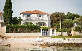 La Villa-Silba